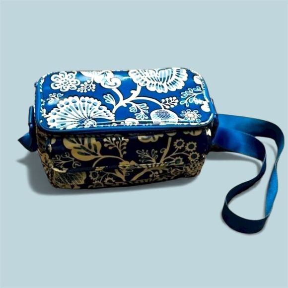 Vera Bradley Handbags - Vera Bradley Insulated Mini Cooler Lunch Bag​